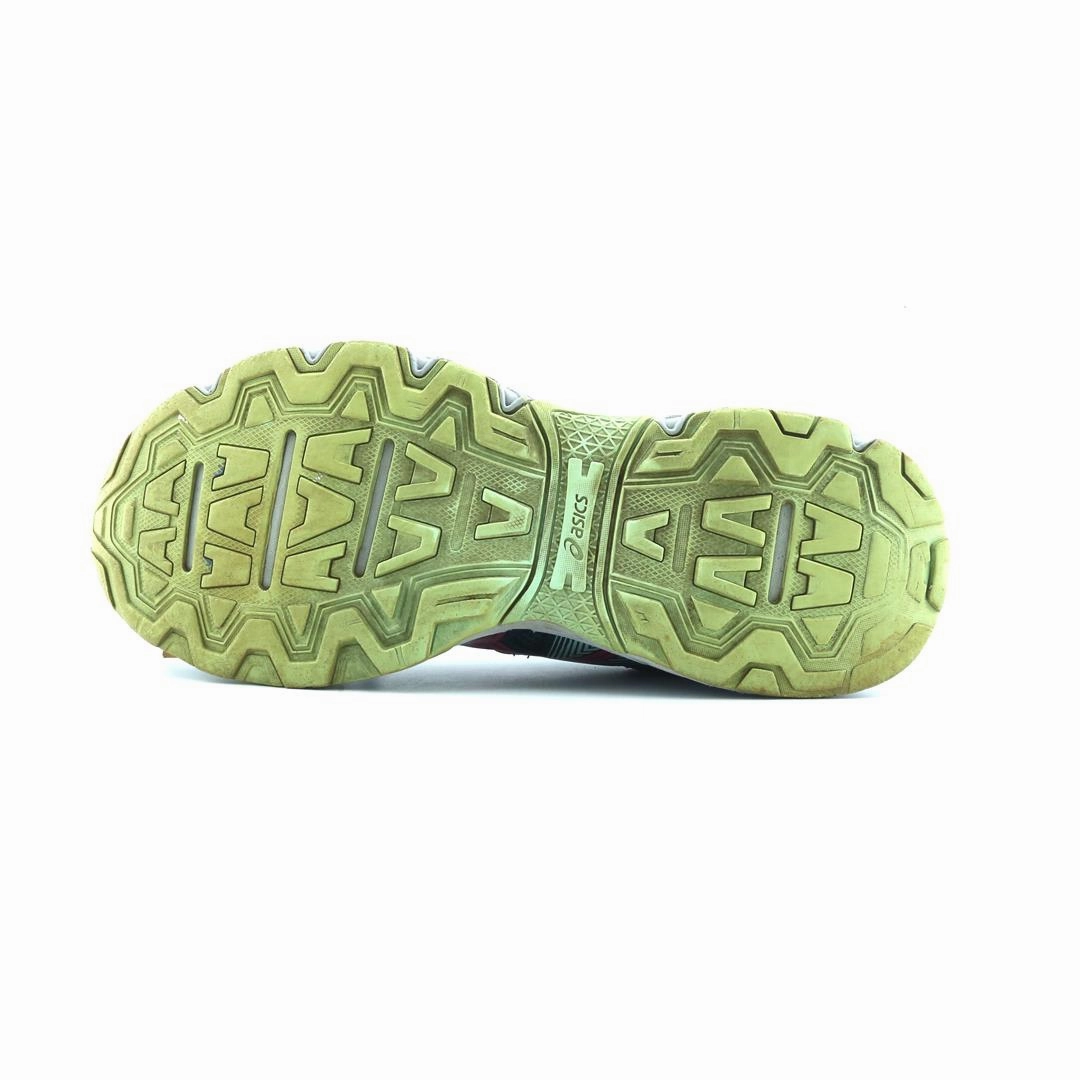 ASICS GEL VENTURE 8 performance running shoe photos