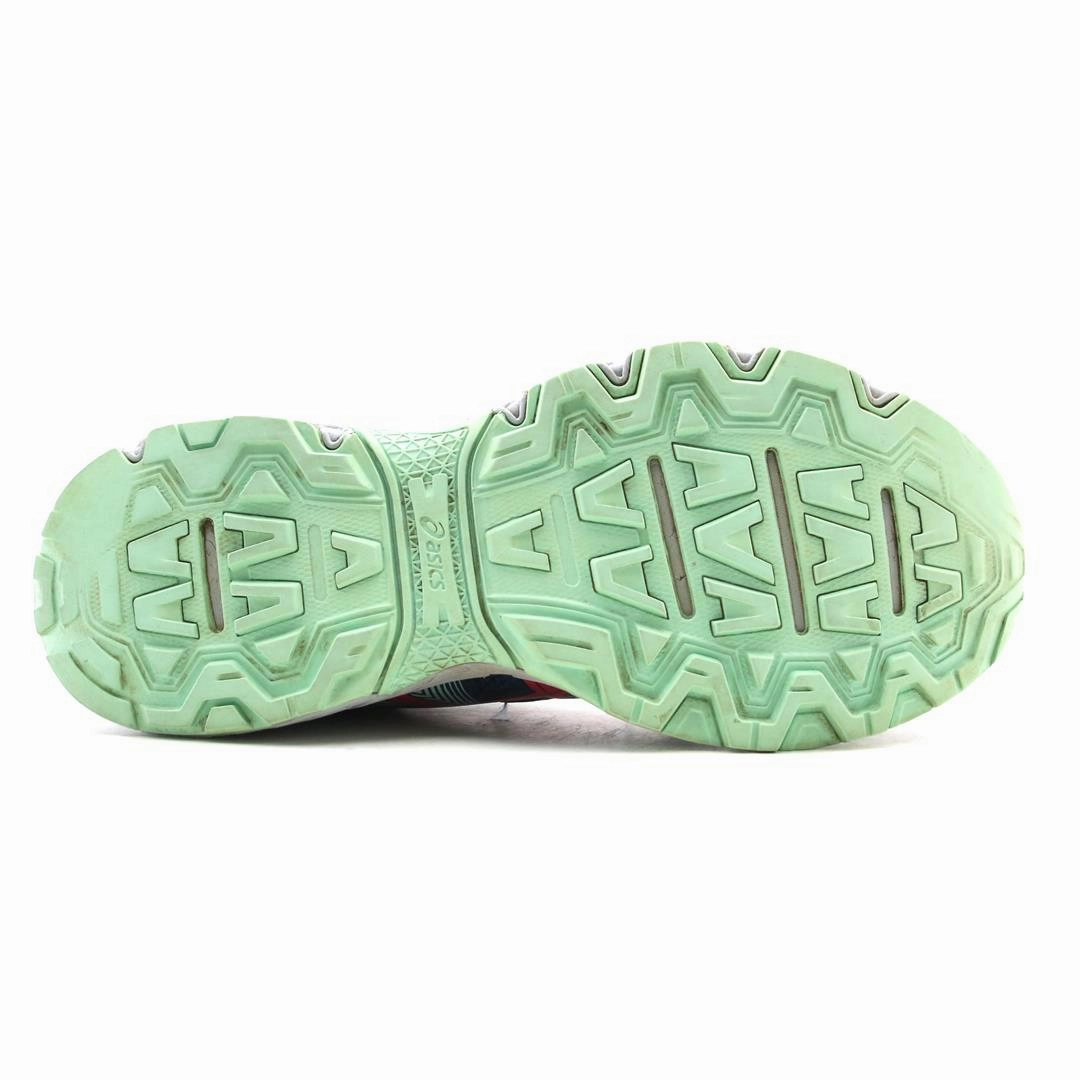 ASICS GEL-VENTURE 8 sporty Asics footwear images