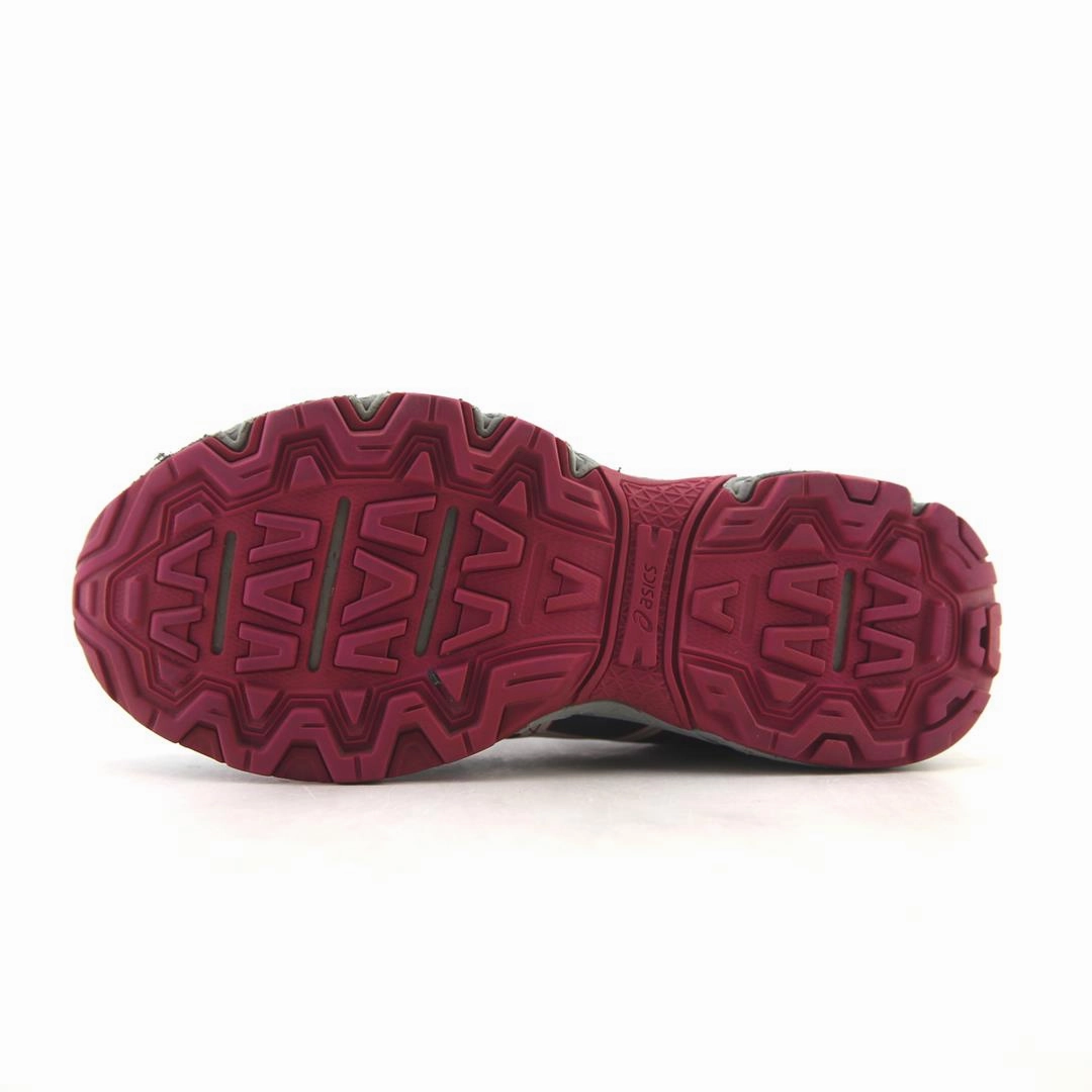 ASICS GEL-VENTURE 8 sporty Asics footwear images