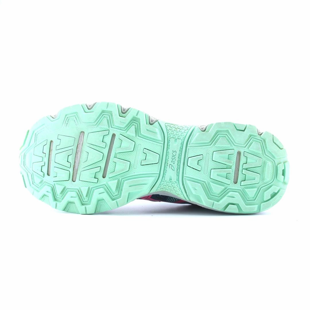 ASICS GEL VENTURE 8 trainer shoe design snapshots