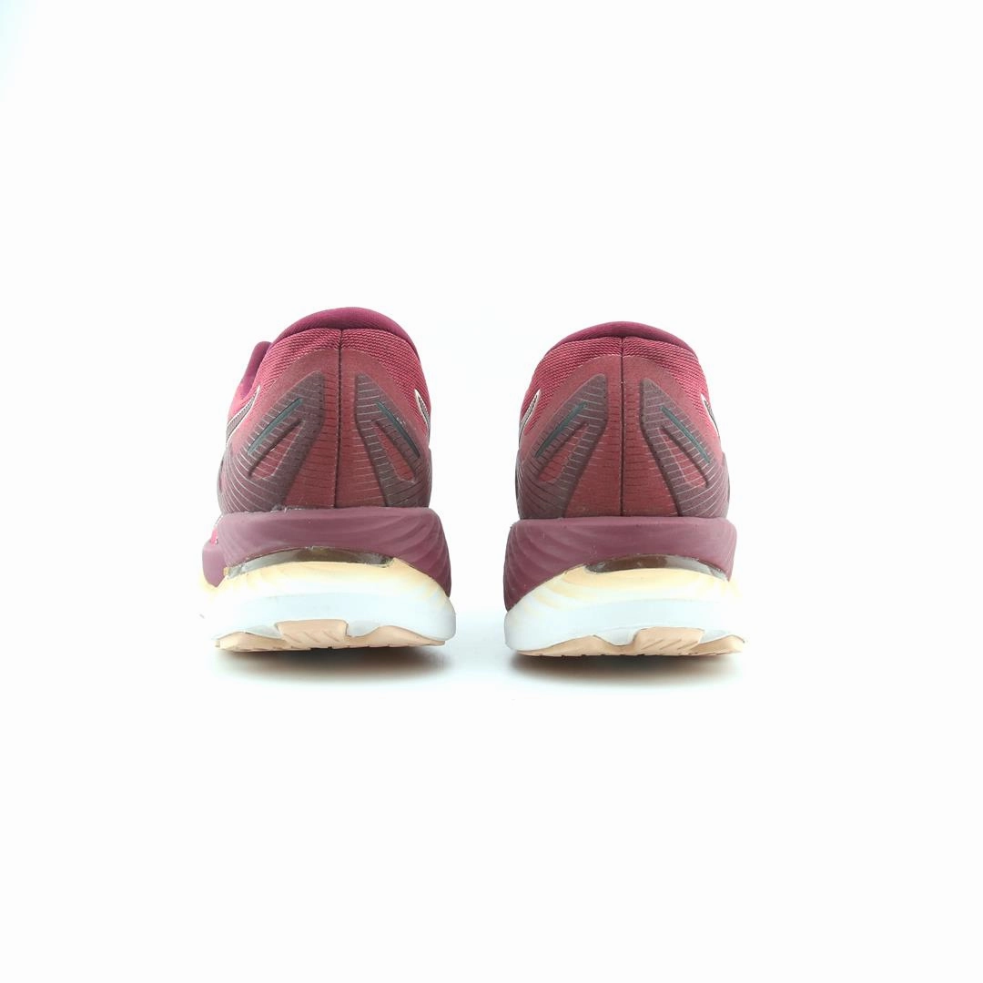 ASICS GLIDERIDE 3 trainer shoe design snapshots