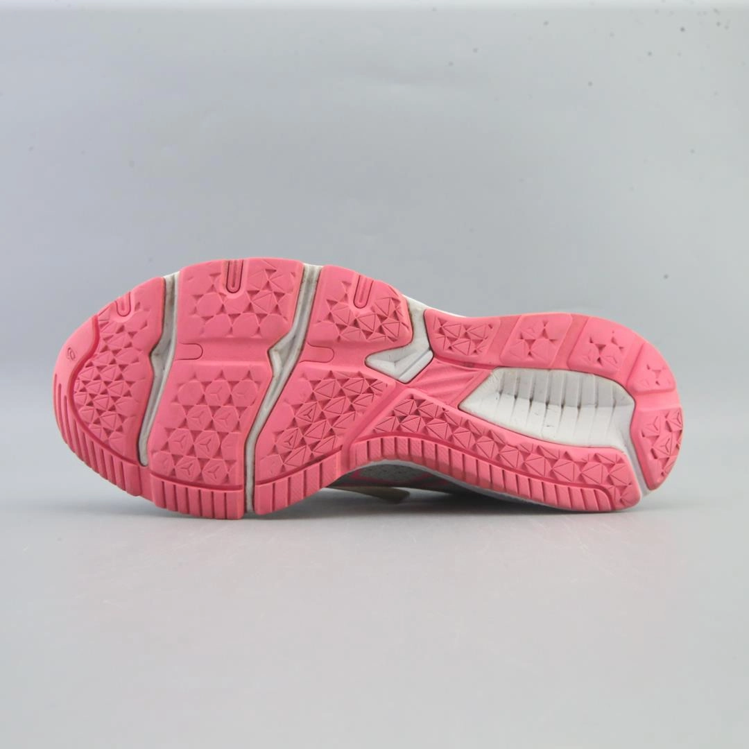 ASICS GT-1000 10 GS sporty Asics footwear images