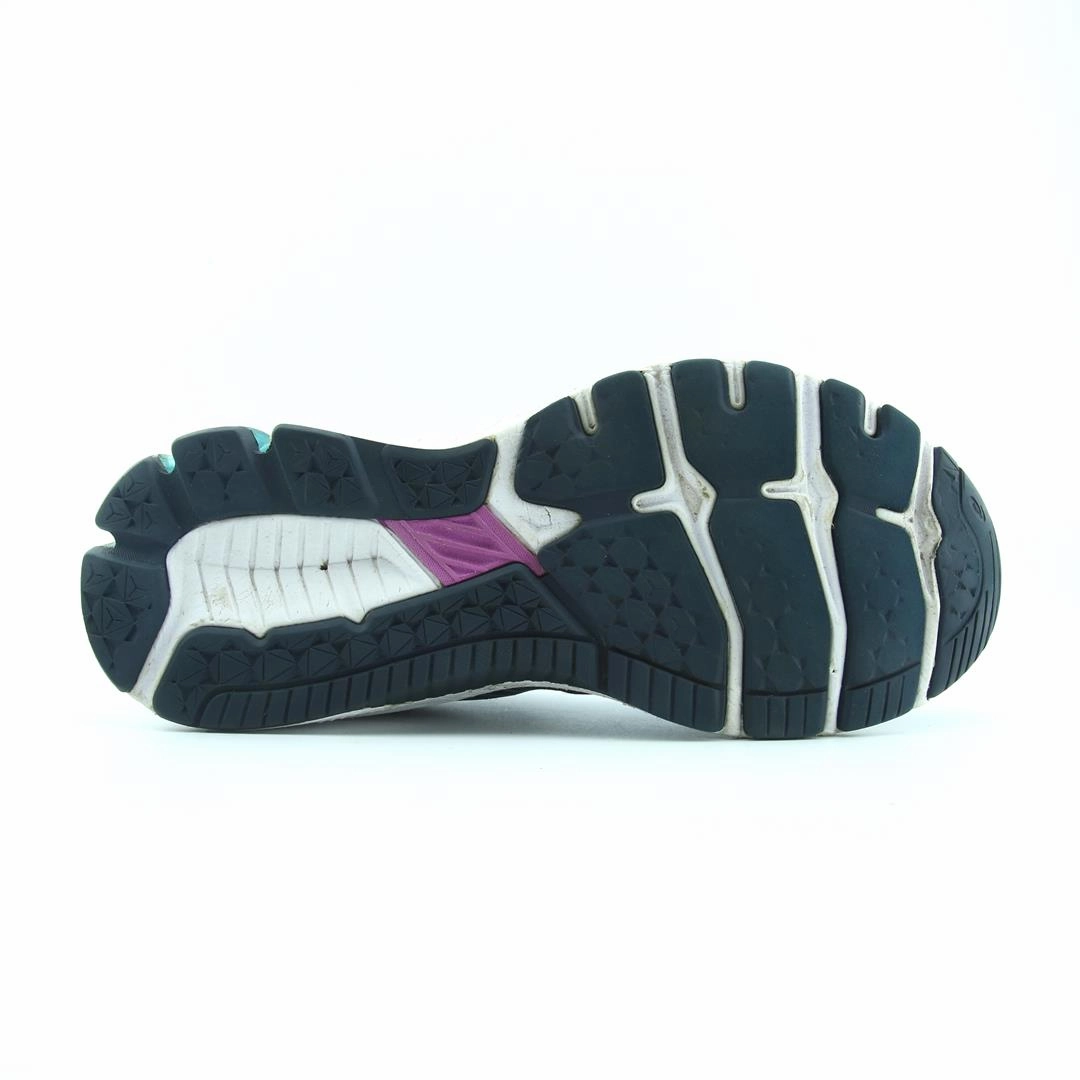 ASICS GT-1000 10 performance running shoe photos