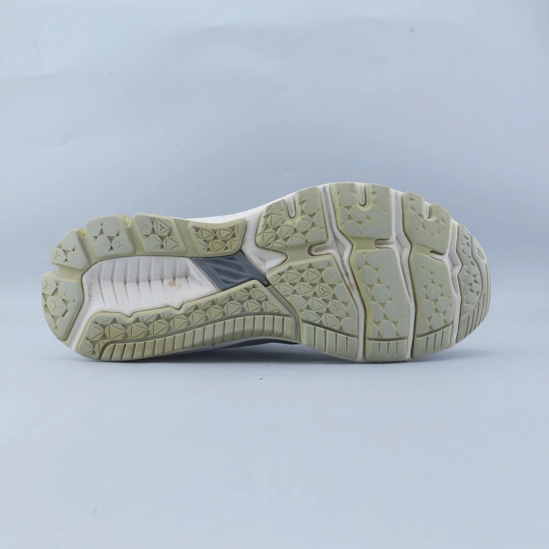 ASICS GT 1000 10 performance running shoe photos