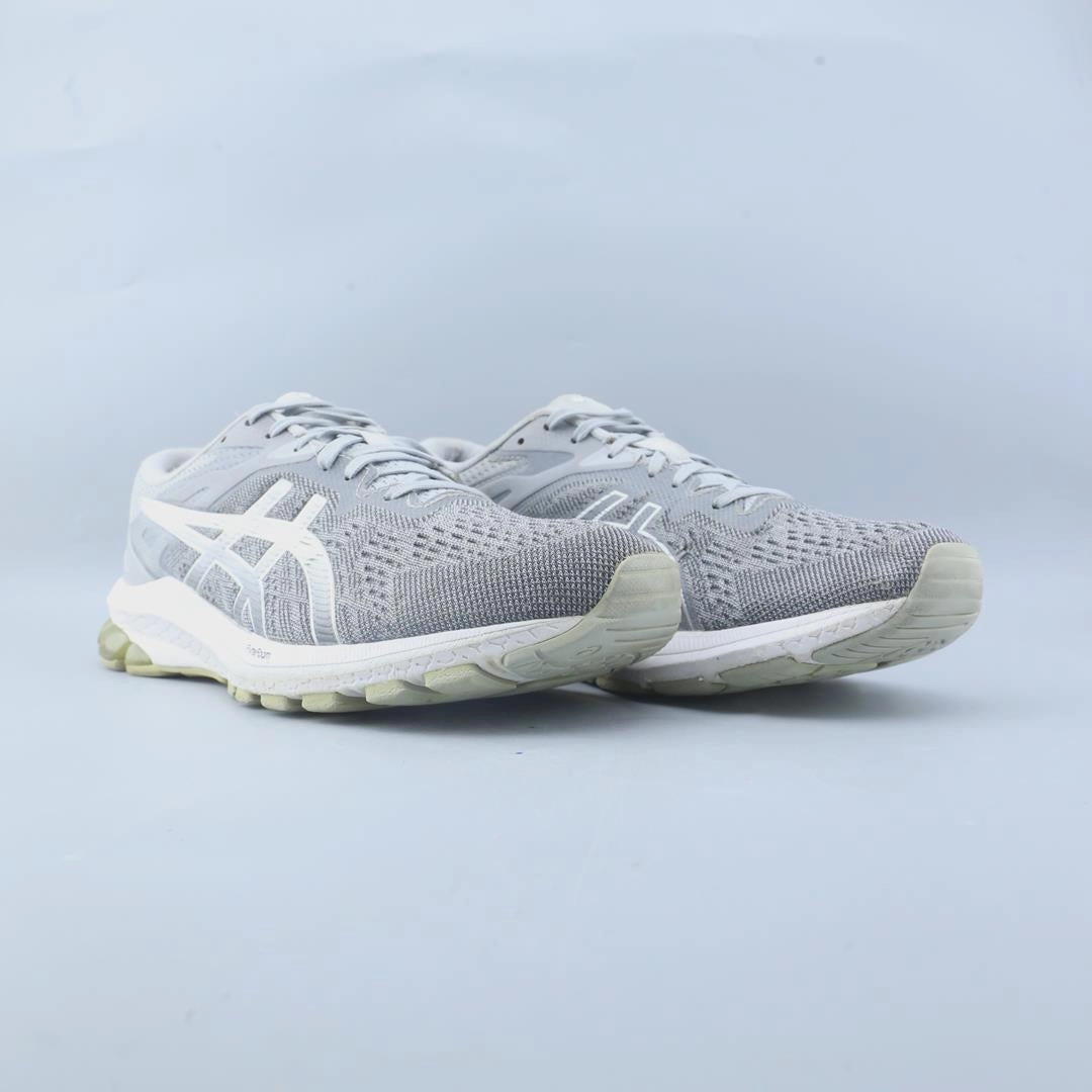 ASICS GT 1000 10 performance running shoe photos