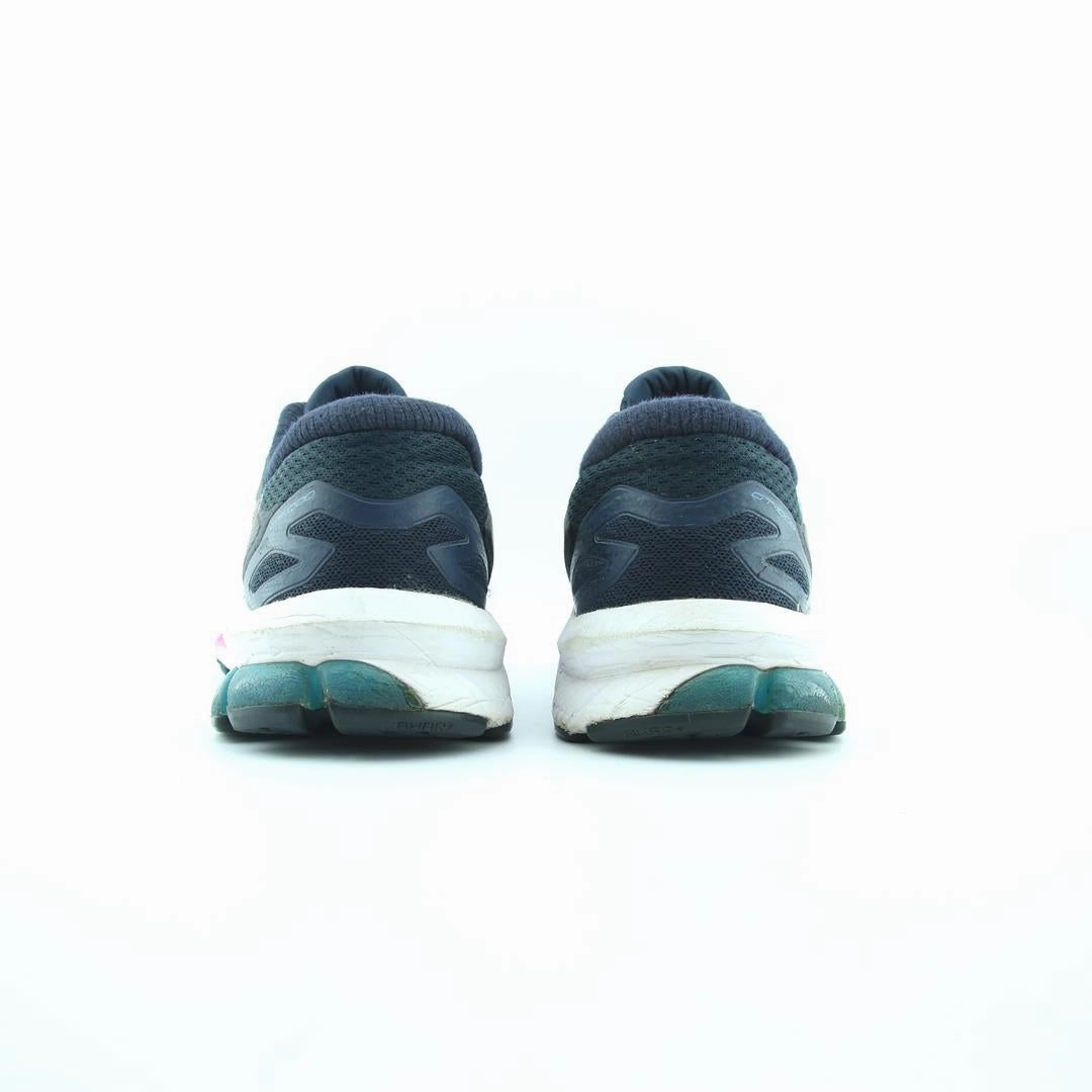 ASICS GT-1000 10 performance running shoe photos