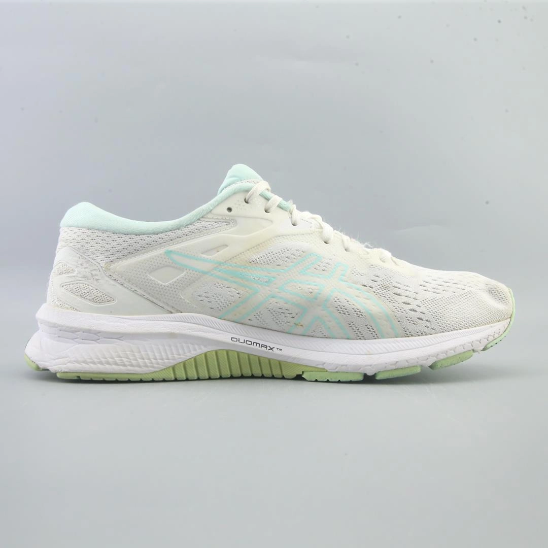 ASICS GT 1000 10 sporty Asics footwear images
