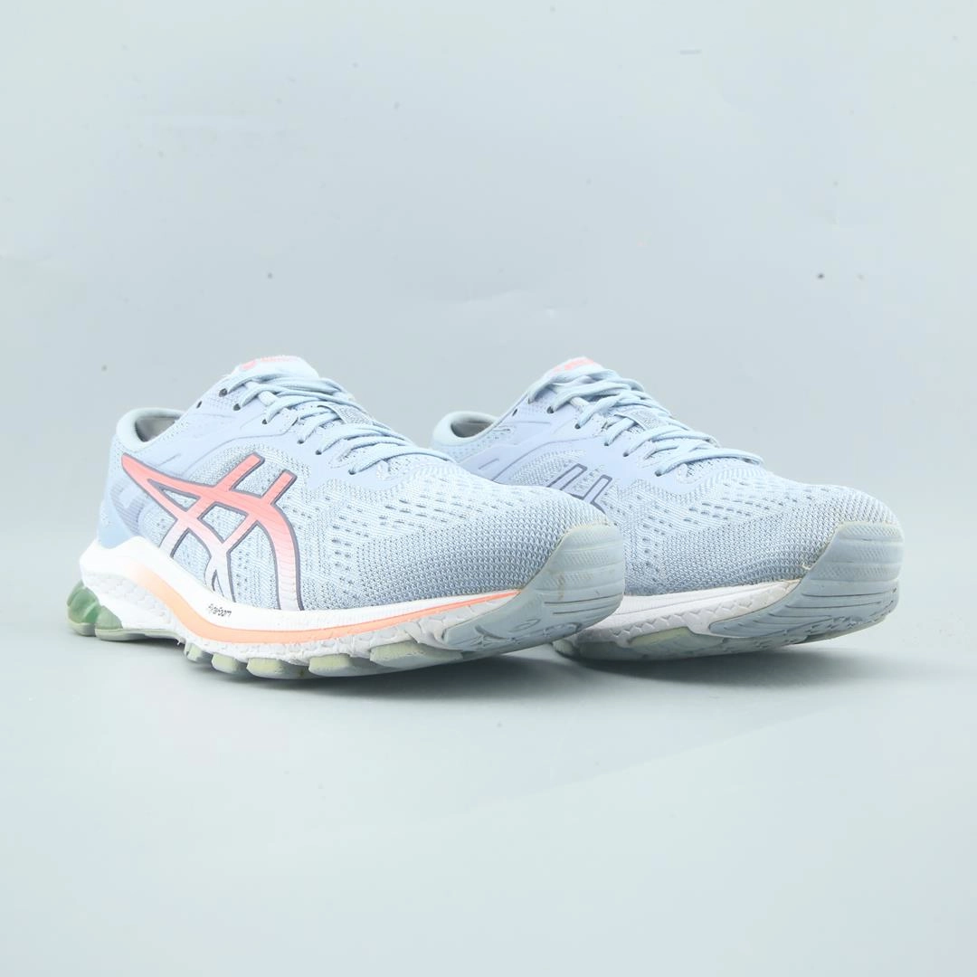 ASICS  GT 1000 10 trainer shoe design snapshots