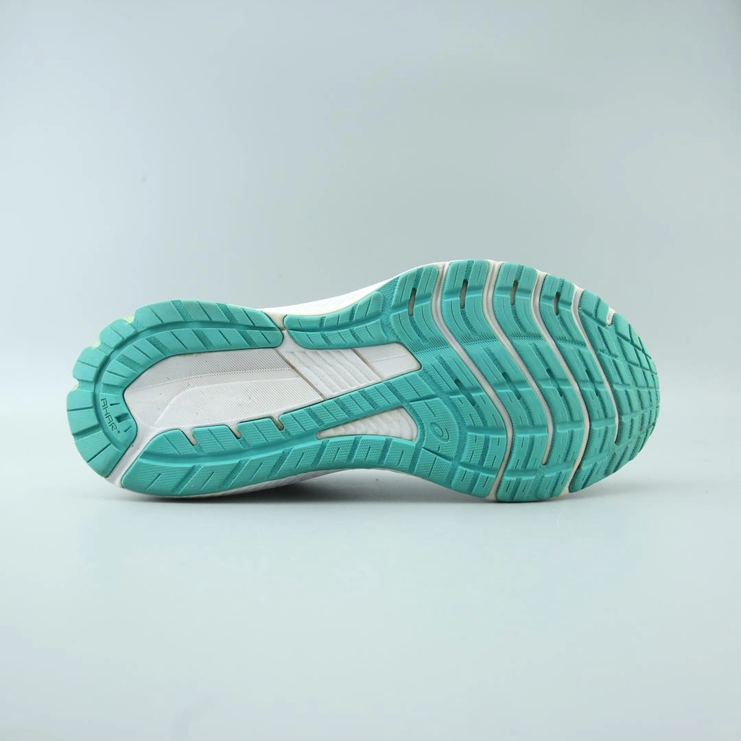 ASICS GT 1000 11 performance running shoe photos