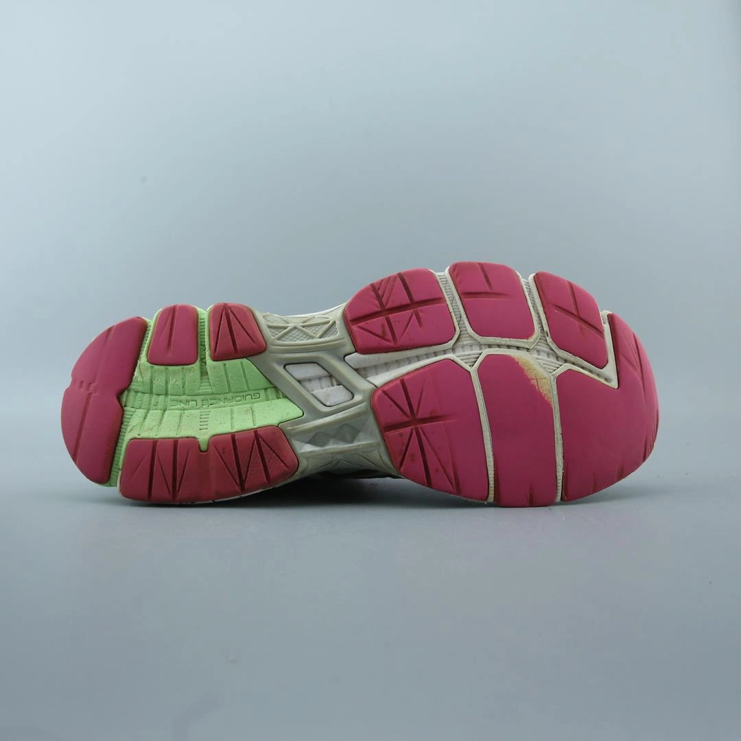 ASICS GT-1000 4 performance running shoe photos