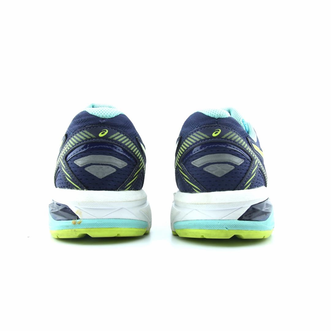 ASICS GT-1000 5 lightweight athletic shoe visuals