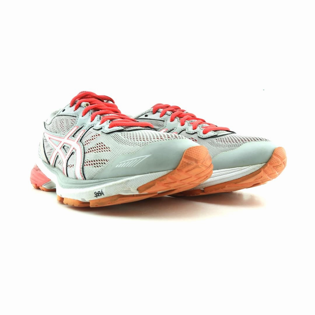 ASICS GT-1000 5 trainer shoe design snapshots