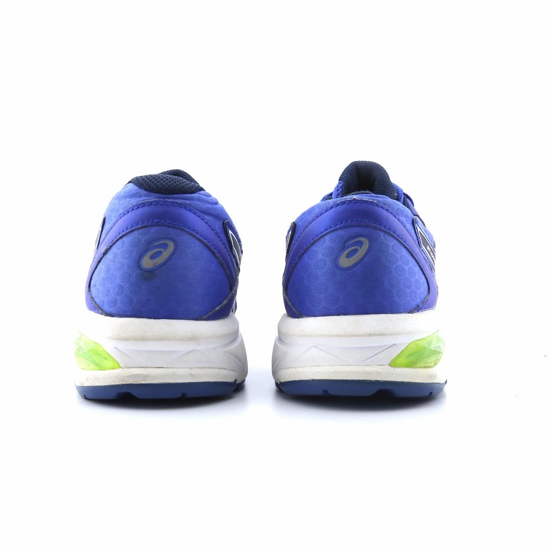 ASICS GT-1000 6 lightweight athletic shoe visuals