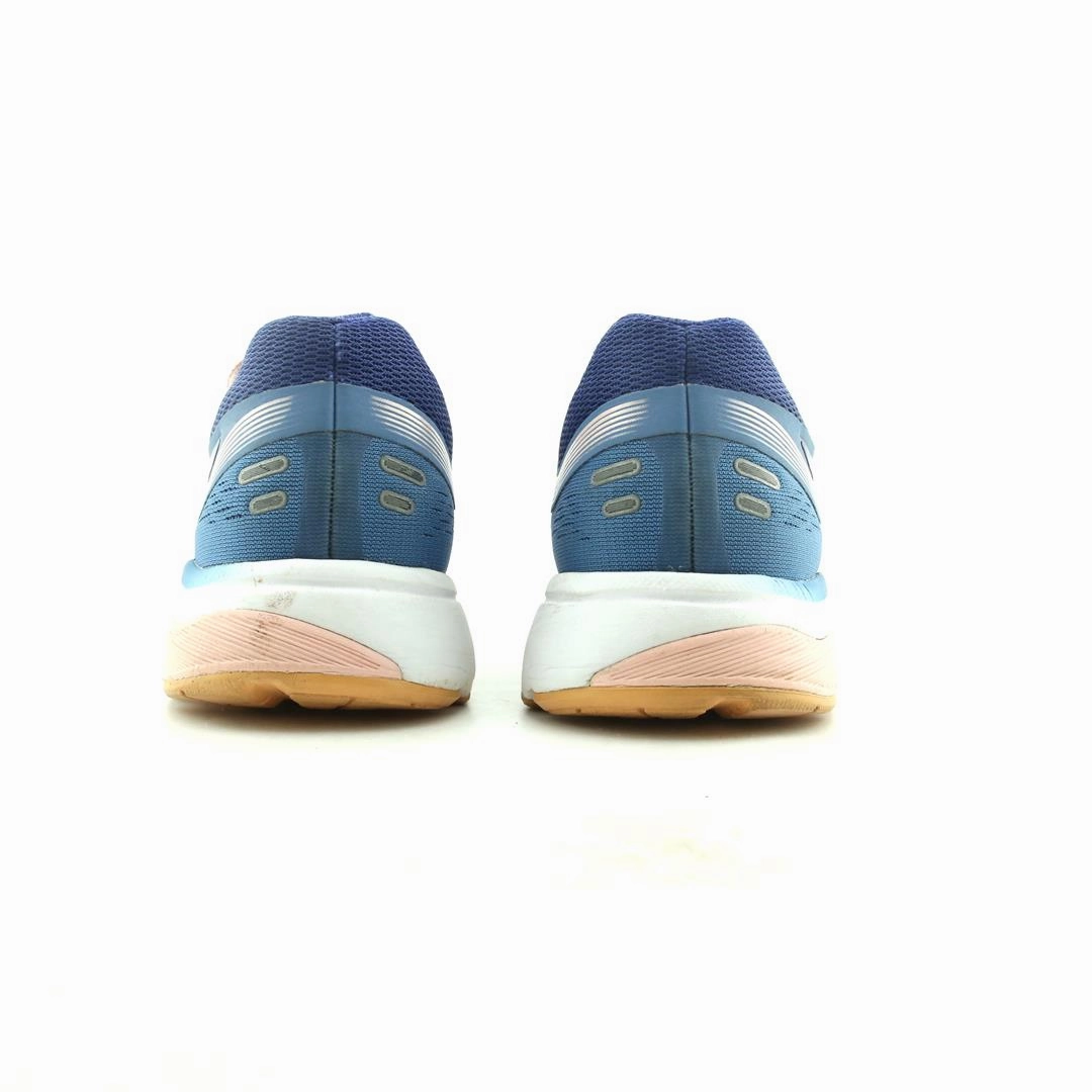 ASICS GT-1000 7 sporty Asics footwear images