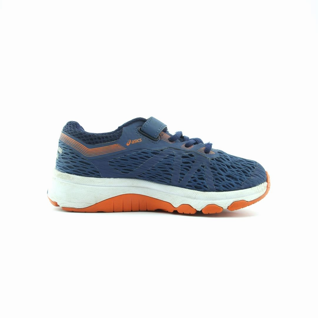 ASICS GT-1000 7 trainer shoe design snapshots
