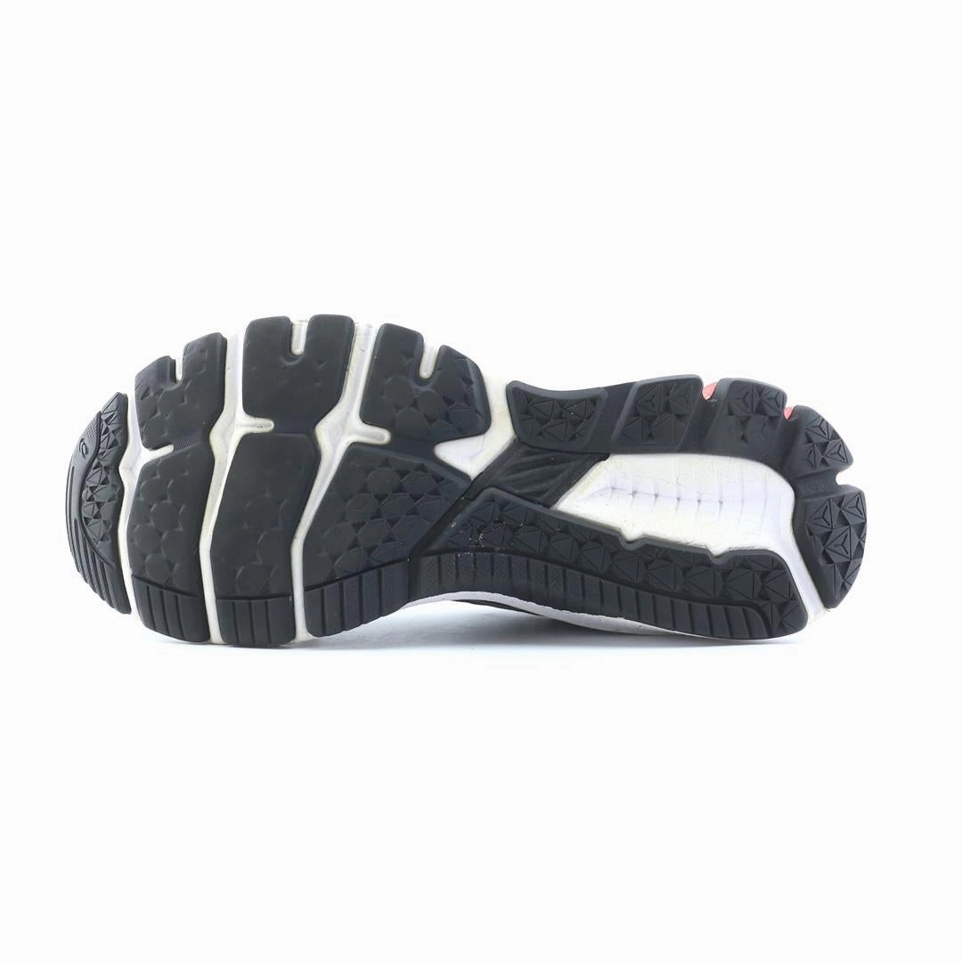 ASICS GT 1000 9 performance running shoe photos