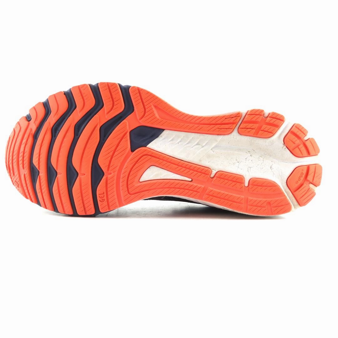 ASICS GT-2000 10 lightweight athletic shoe visuals