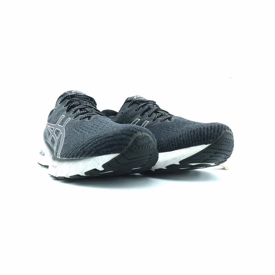 ASICS GT 2000 10 lightweight athletic shoe visuals