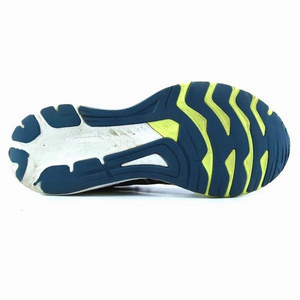 ASICS GT-2000 10 lightweight athletic shoe visuals