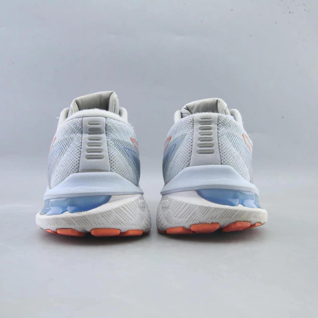 ASICS GT-2000 10 lightweight athletic shoe visuals
