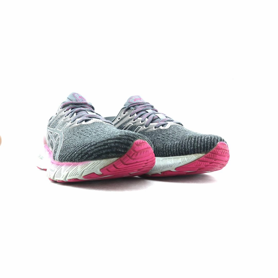 ASICS GT-2000 10 performance running shoe photos