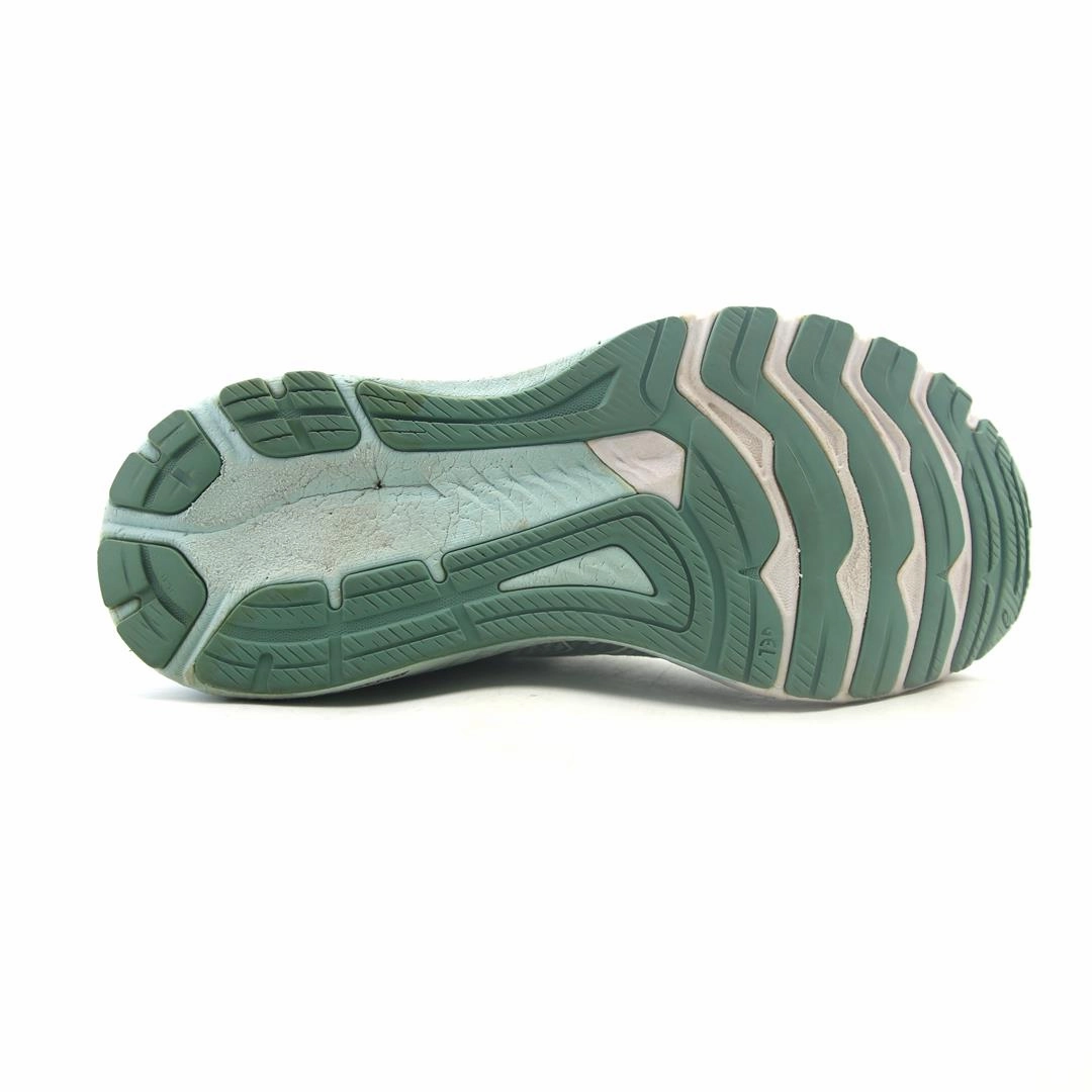 ASICS GT-2000 10 sporty Asics footwear images