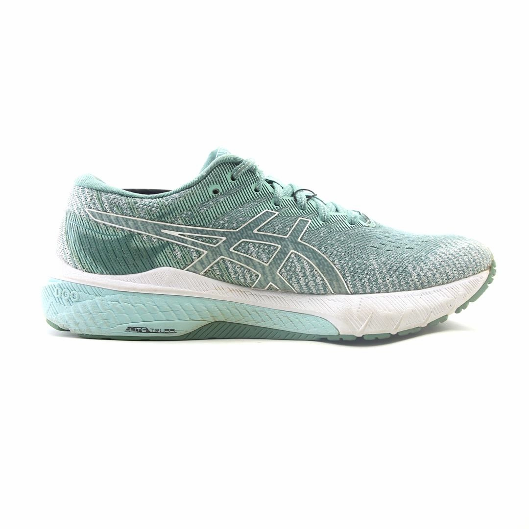 ASICS GT-2000 10 sporty Asics footwear images