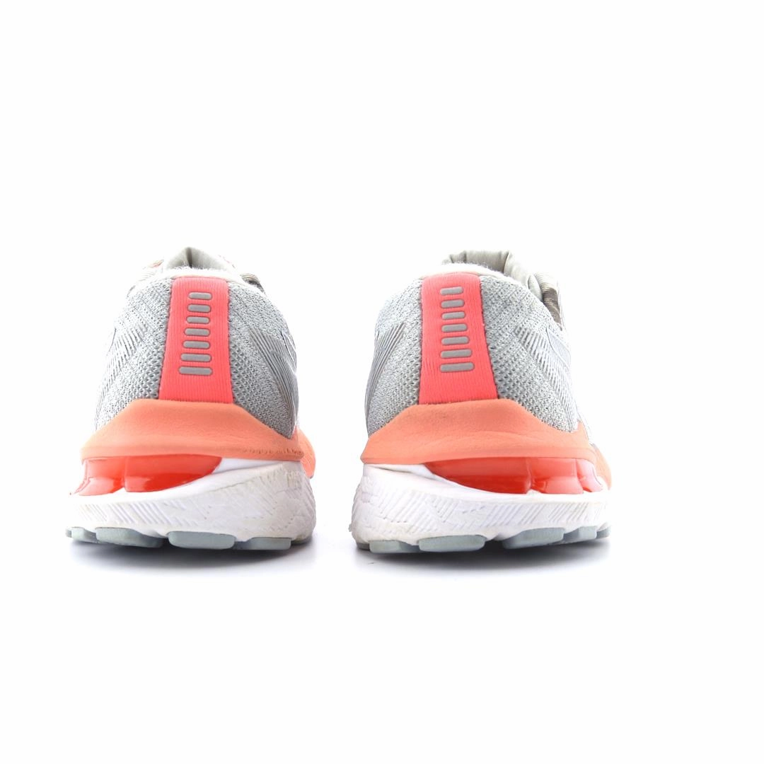 ASICS GT-2000 10 sporty Asics footwear images