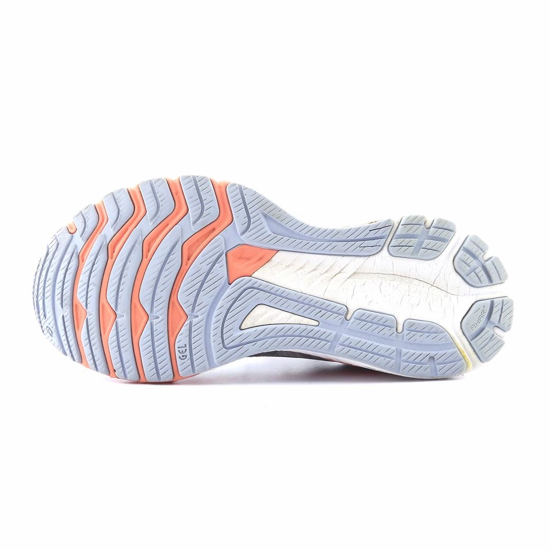 ASICS GT-2000 10 sporty Asics footwear images