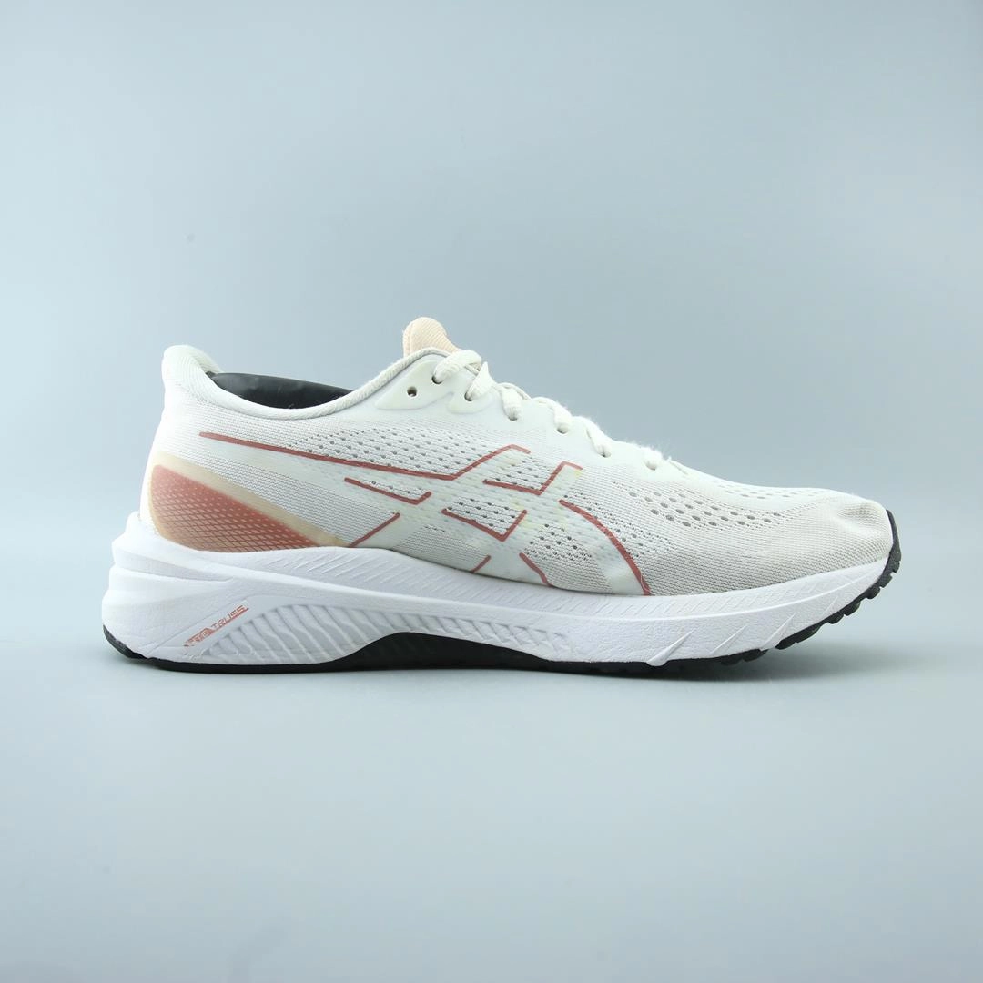 ASICS GT 2000 12 performance running shoe photos