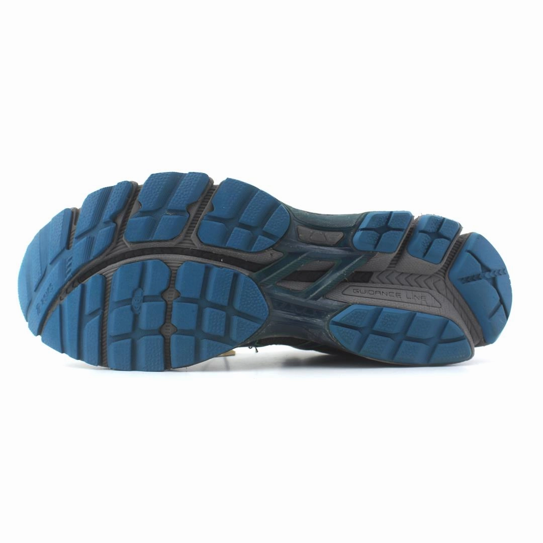 ASICS GT-2000 2 GTX performance running shoe photos
