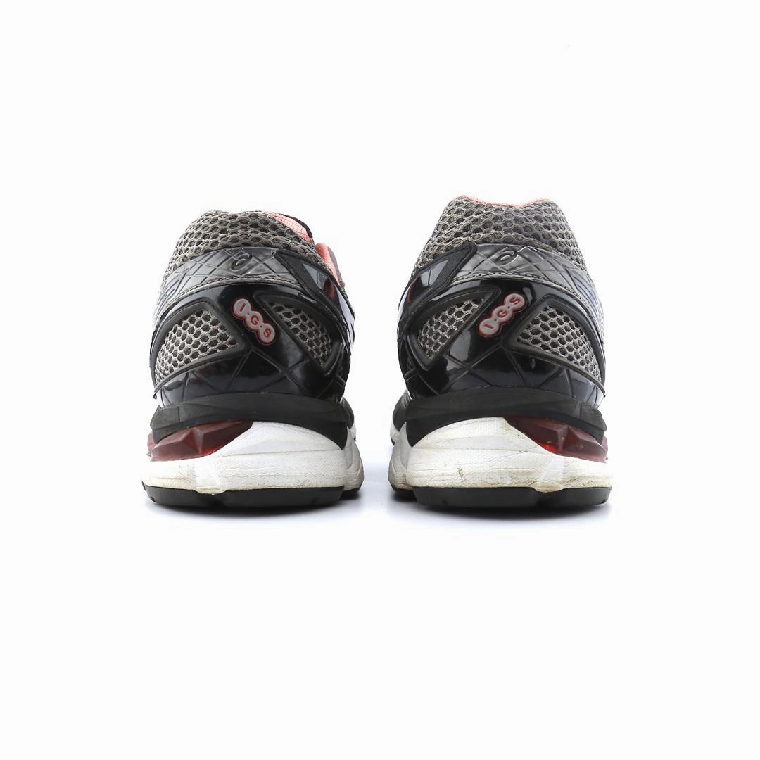 ASICS GT-2000 3 lightweight athletic shoe visuals