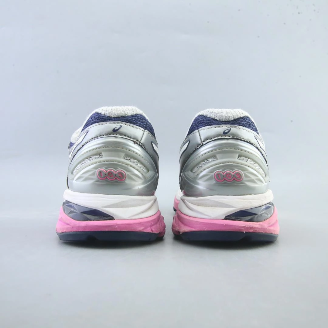 ASICS GT-2000 5 lightweight athletic shoe visuals