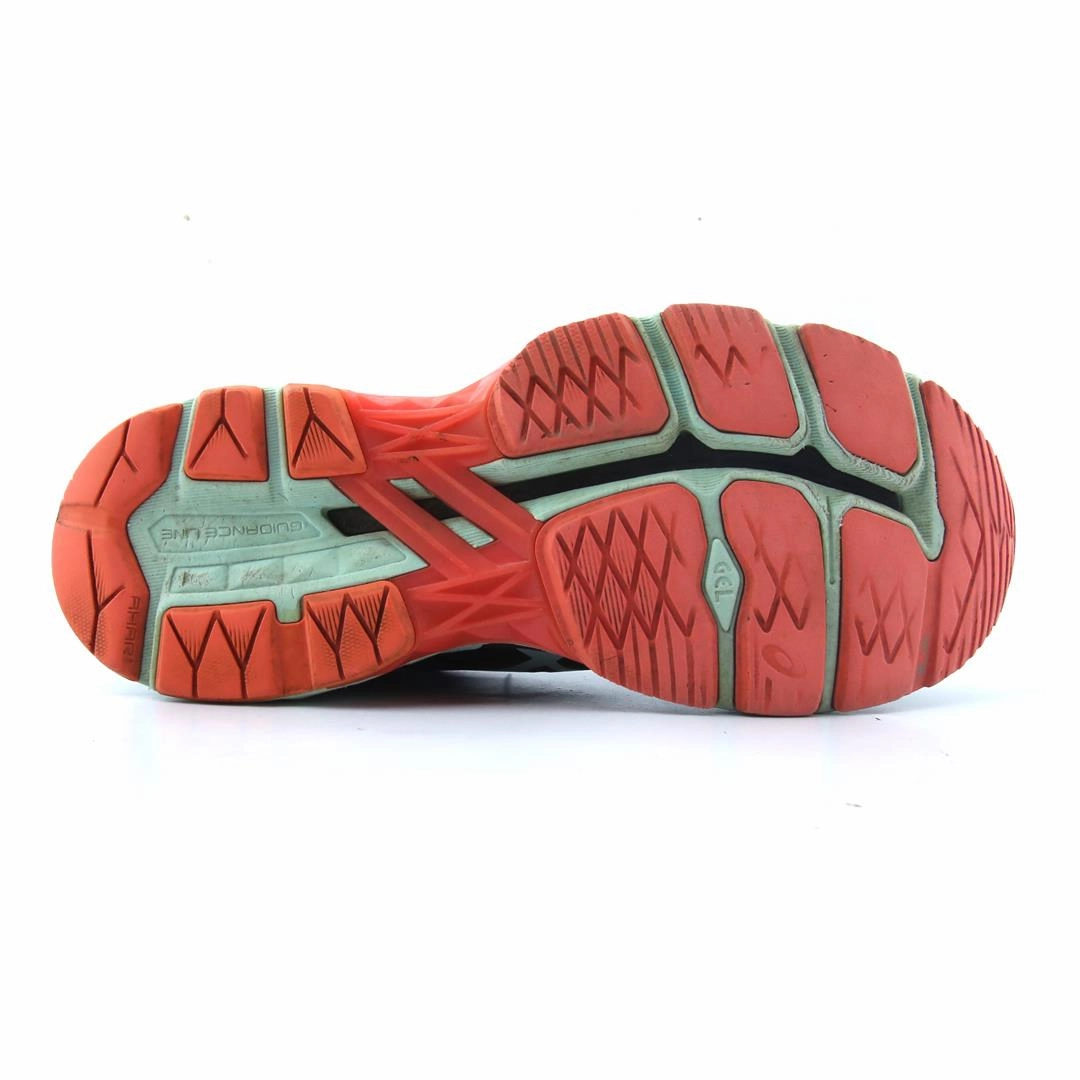ASICS GT-2000 5 lightweight athletic shoe visuals