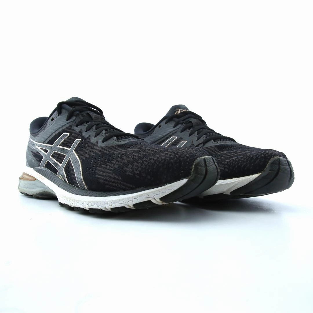 ASICS GT-2000 8 lightweight athletic shoe visuals