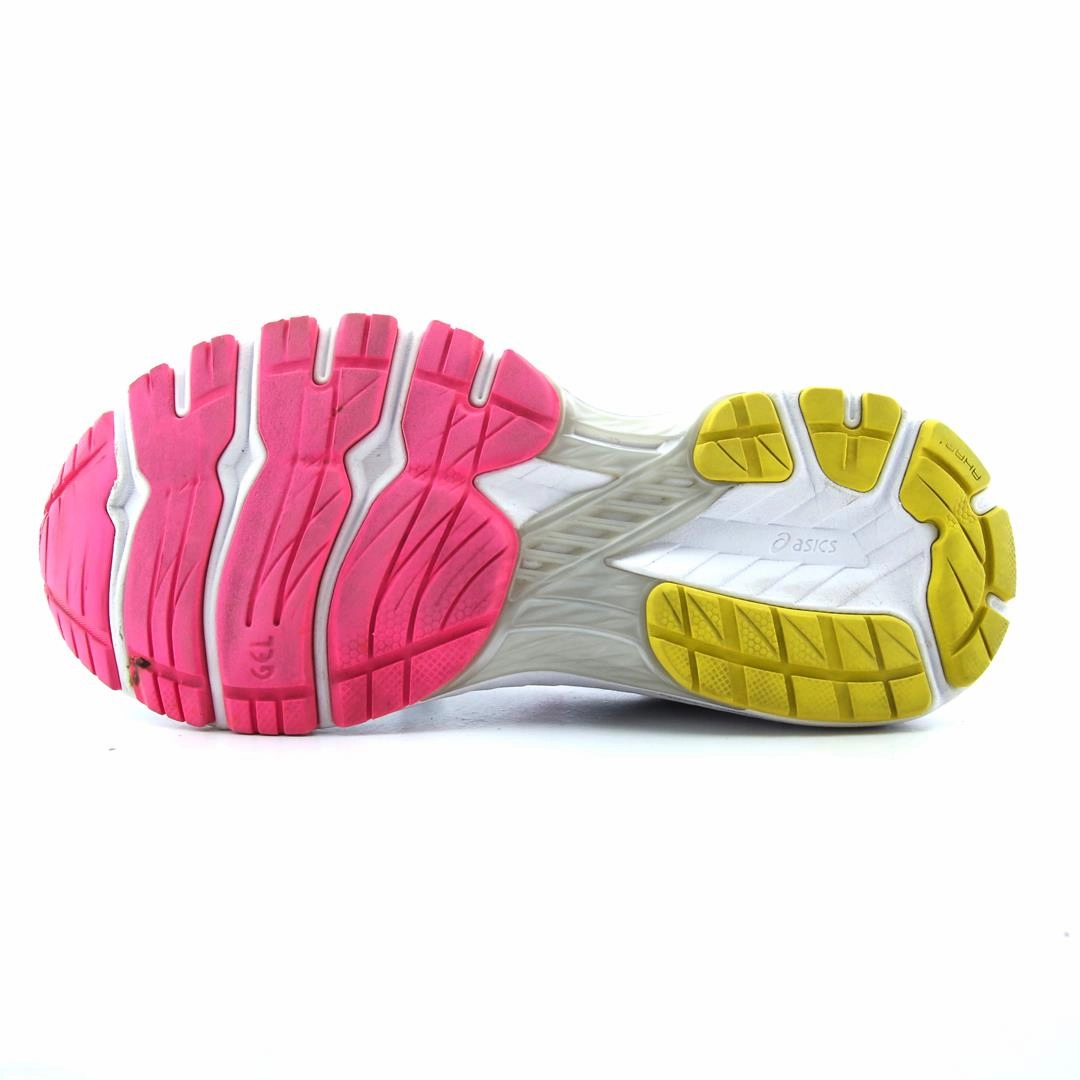ASICS GT 2000 9 lightweight athletic shoe visuals