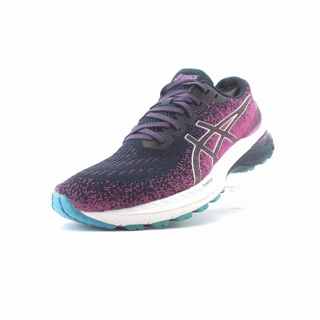 ASICS GT 2000 9 lightweight athletic shoe visuals