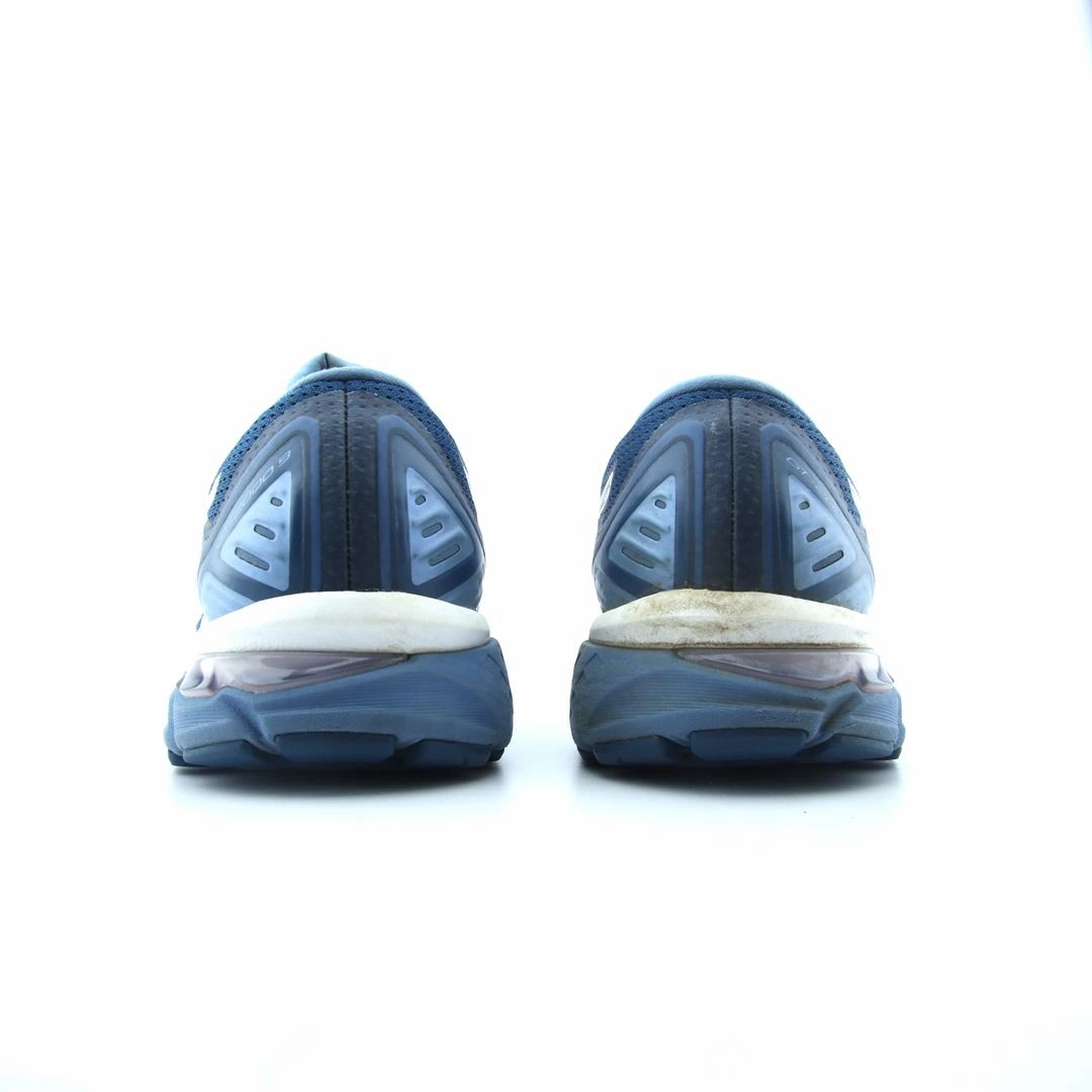 ASICS GT-2000 9 lightweight athletic shoe visuals