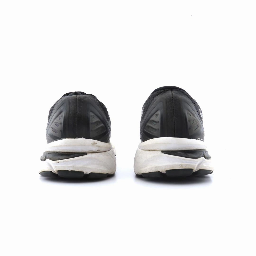 ASICS GT 2000 9 lightweight athletic shoe visuals