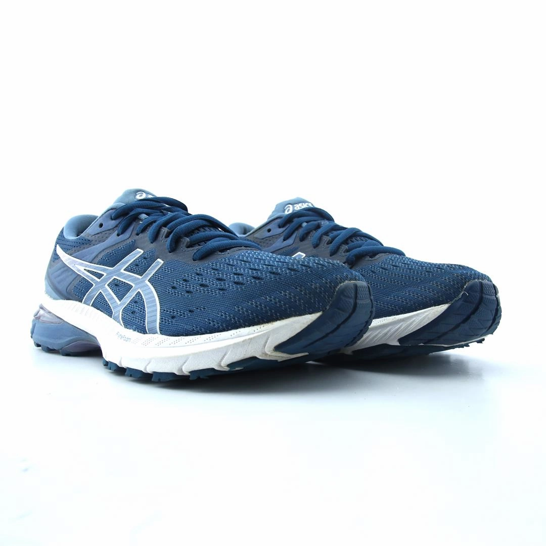 ASICS GT-2000 9 lightweight athletic shoe visuals