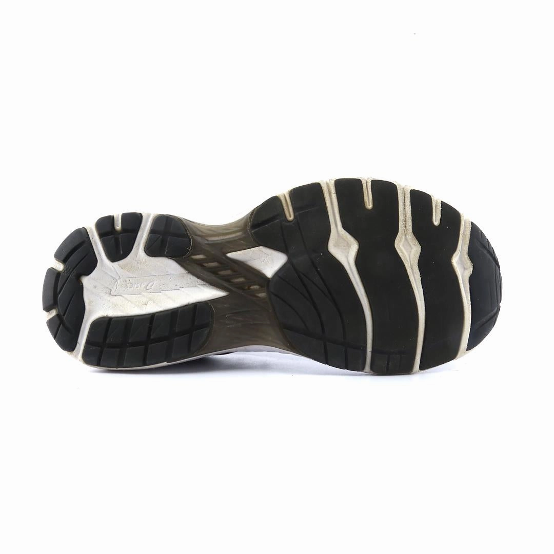 ASICS GT 2000 9 lightweight athletic shoe visuals