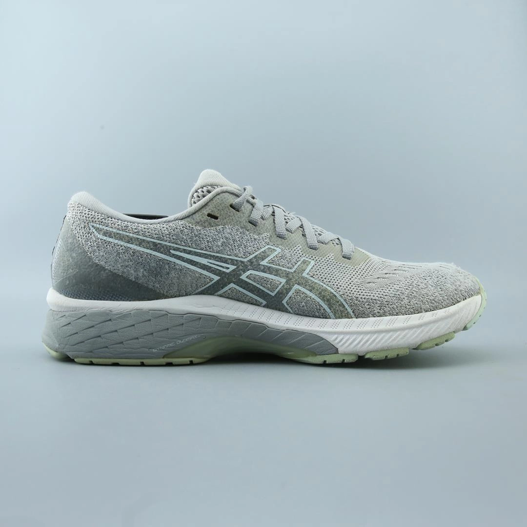ASICS GT-2000 9 performance running shoe photos