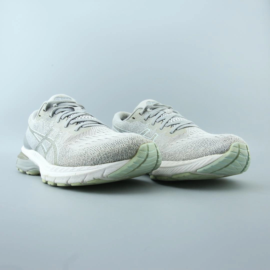 ASICS GT-2000 9 performance running shoe photos