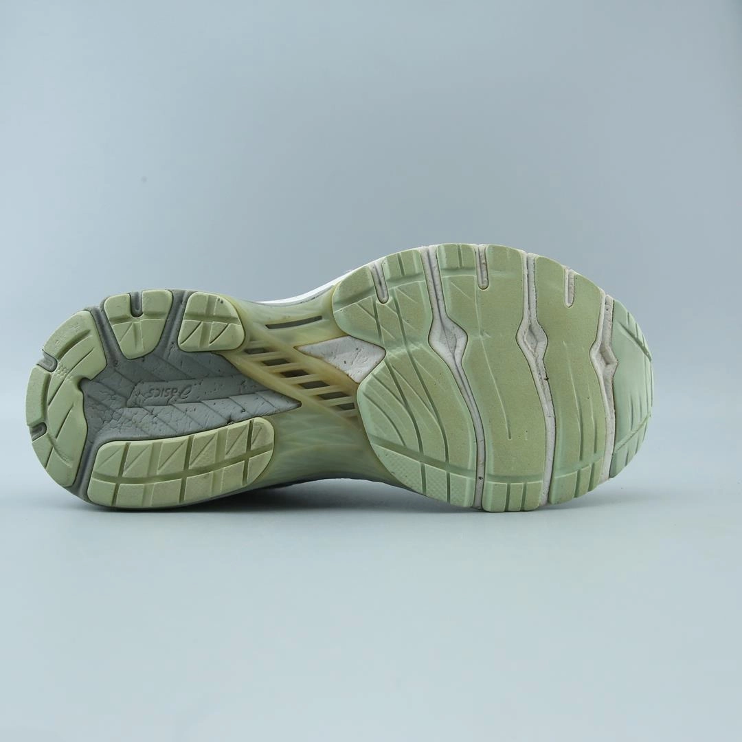 ASICS GT-2000 9 performance running shoe photos