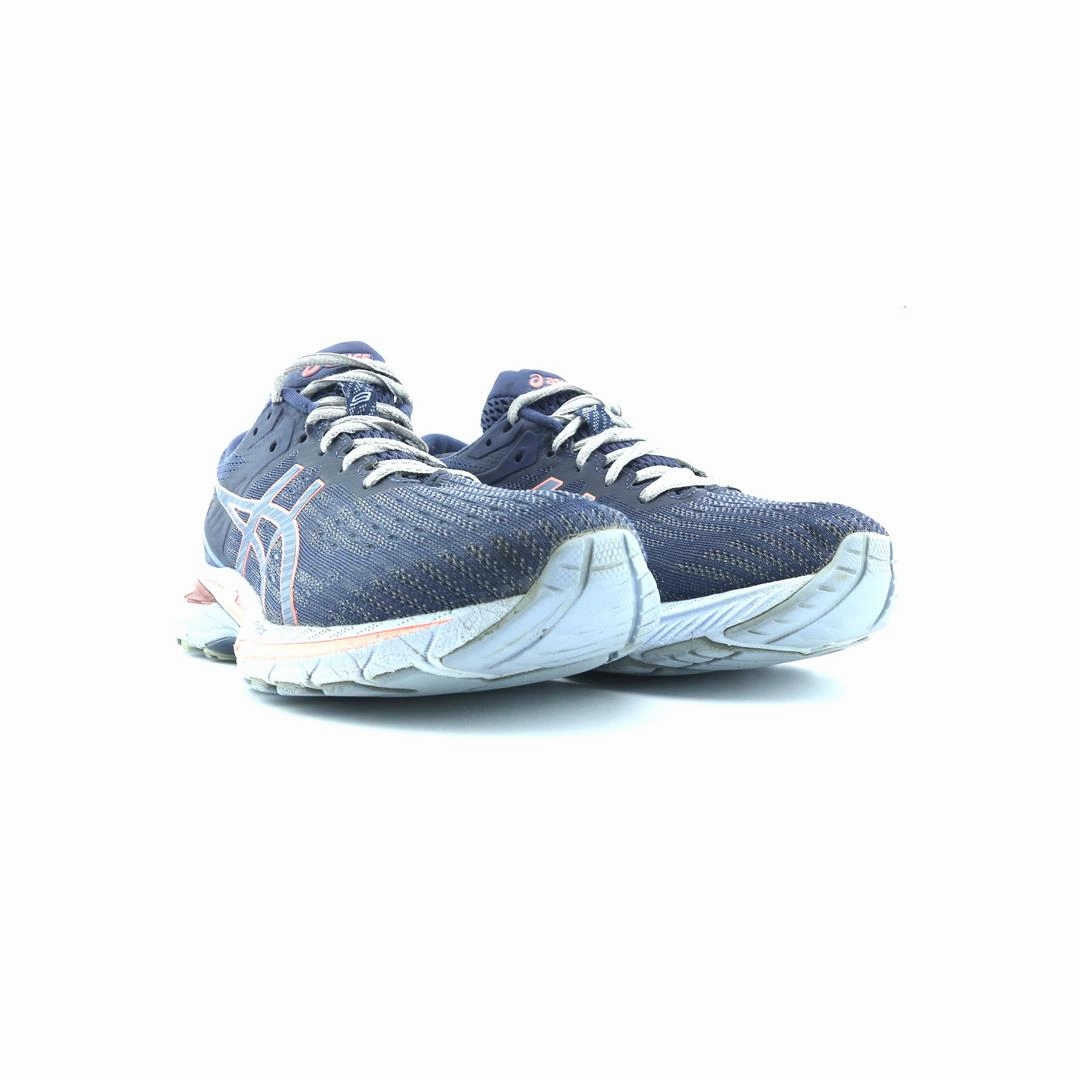 ASICS GT 2000 9 performance running shoe photos