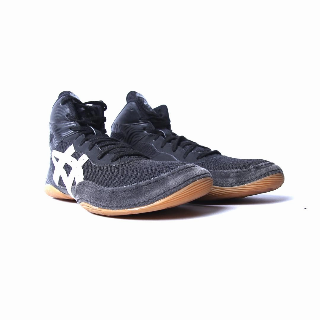 ASICS MATFLEX 7 lightweight athletic shoe visuals
