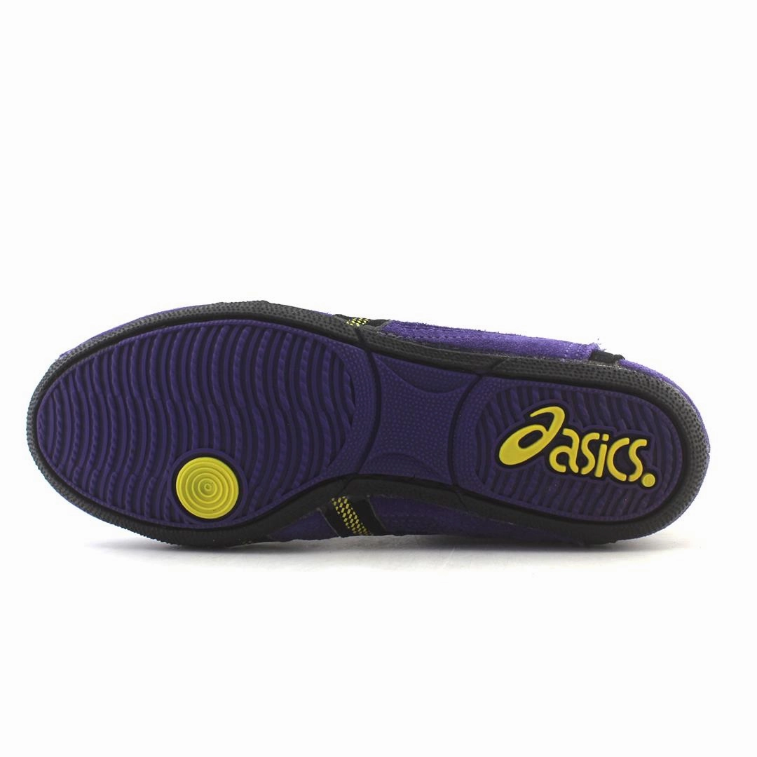 ASICS MOSH YOUPH trainer shoe design snapshots