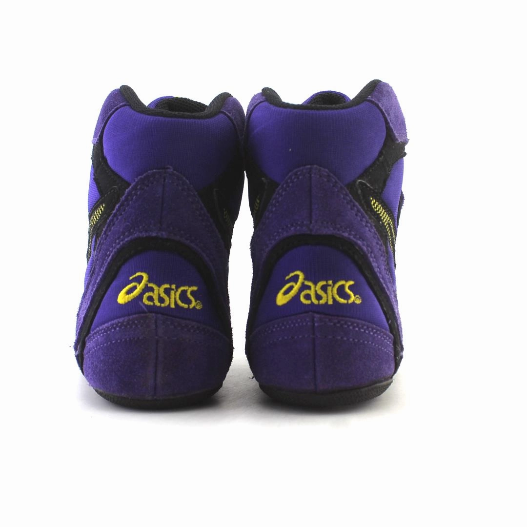 ASICS MOSH YOUPH trainer shoe design snapshots