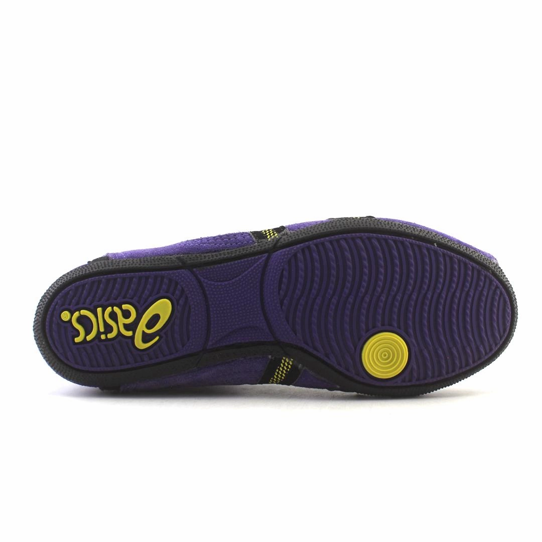 ASICS MOSH YOUPH trainer shoe design snapshots
