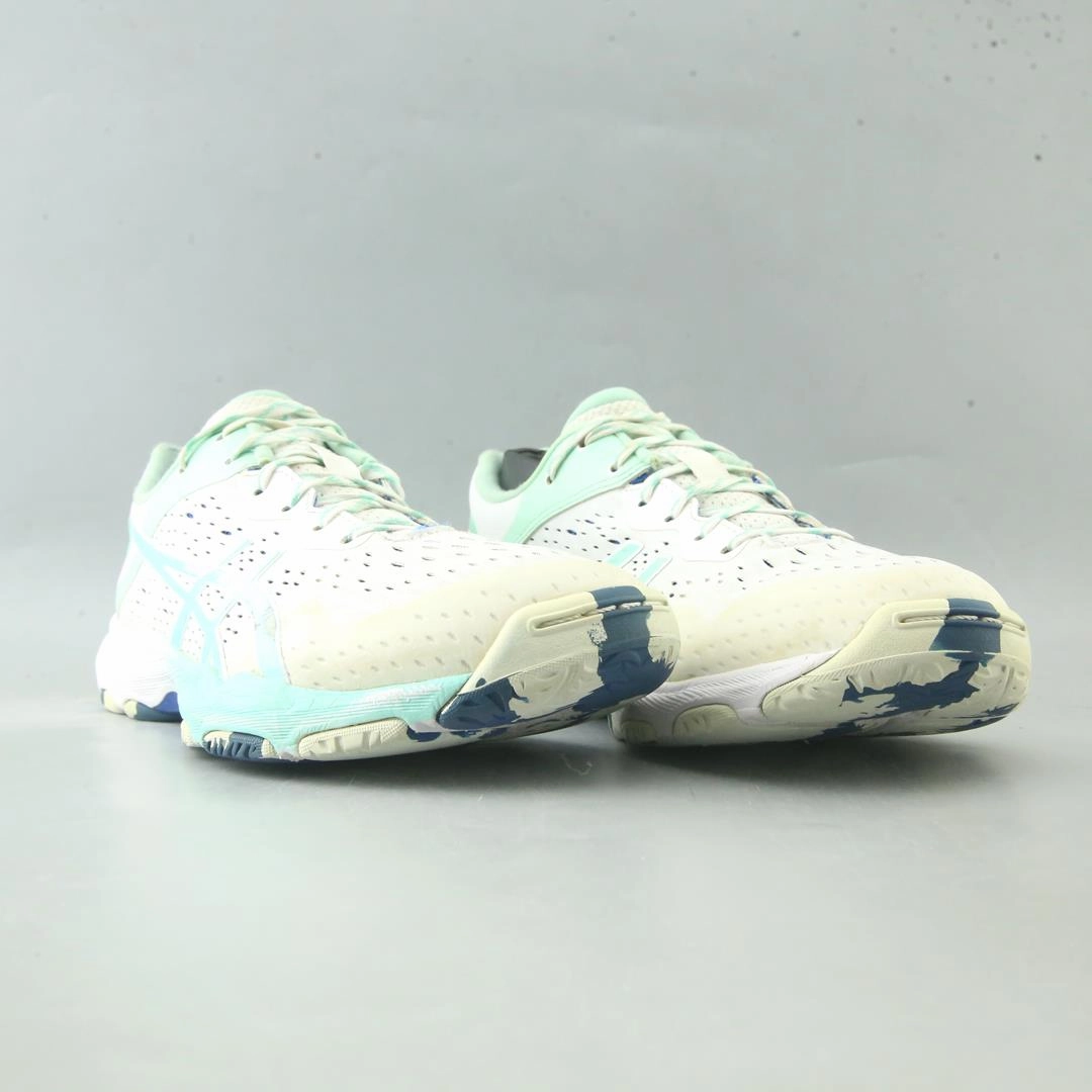 ASICS NETBURNER PROFESSIONAL FF 2 lightweight athletic shoe visuals